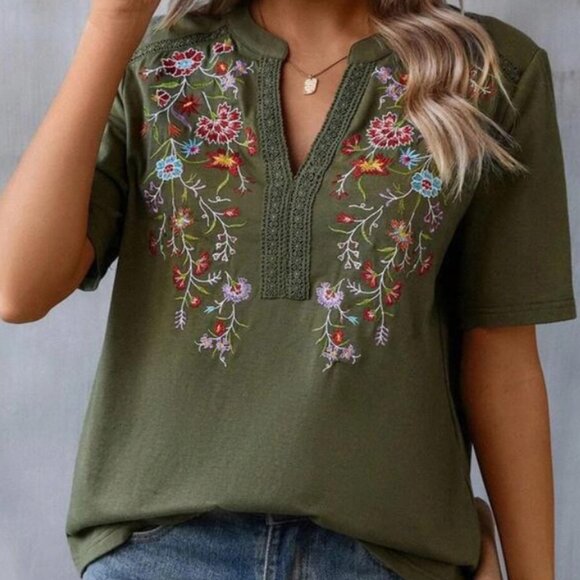 Embroidered Patchwork Lace Top - Picture 7 of 8